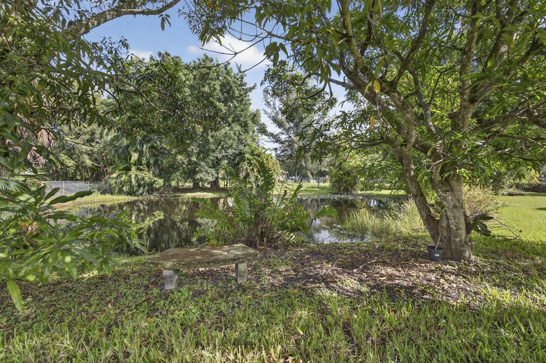 Active With Contract: $575,000 (3 beds, 2 baths, 1352 Square Feet)