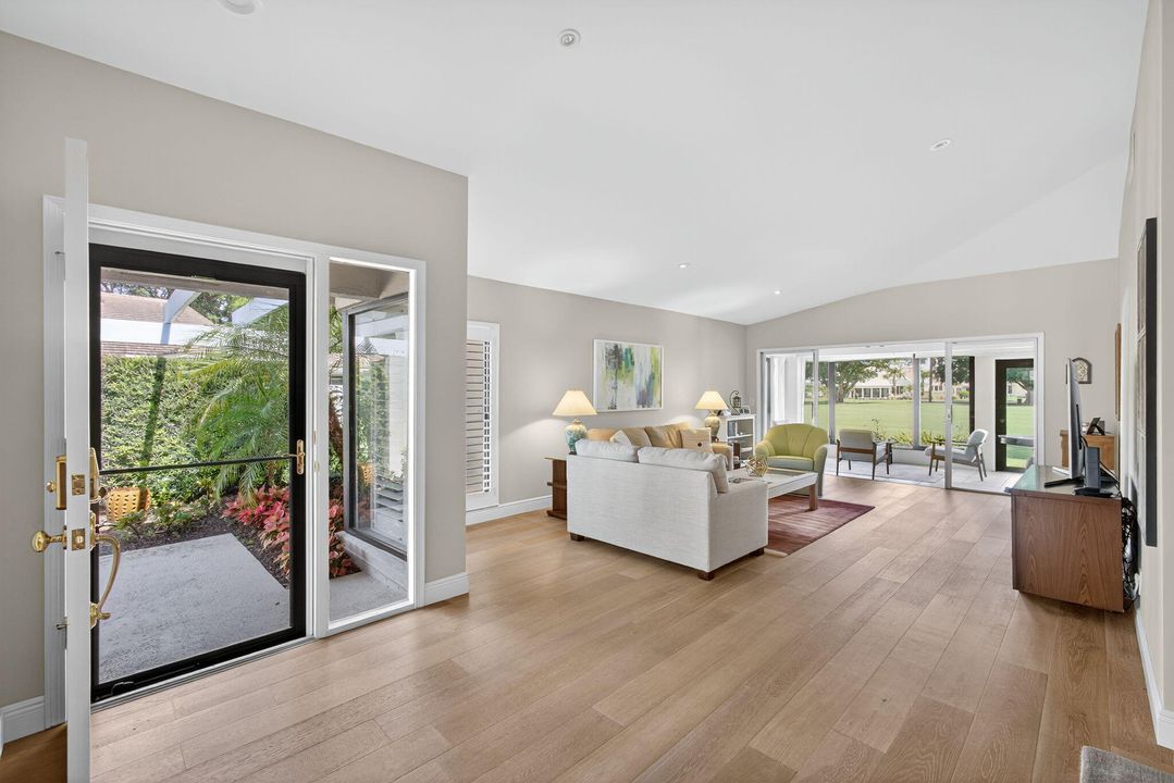 Active With Contract: $719,000 (2 beds, 2 baths, 1430 Square Feet)