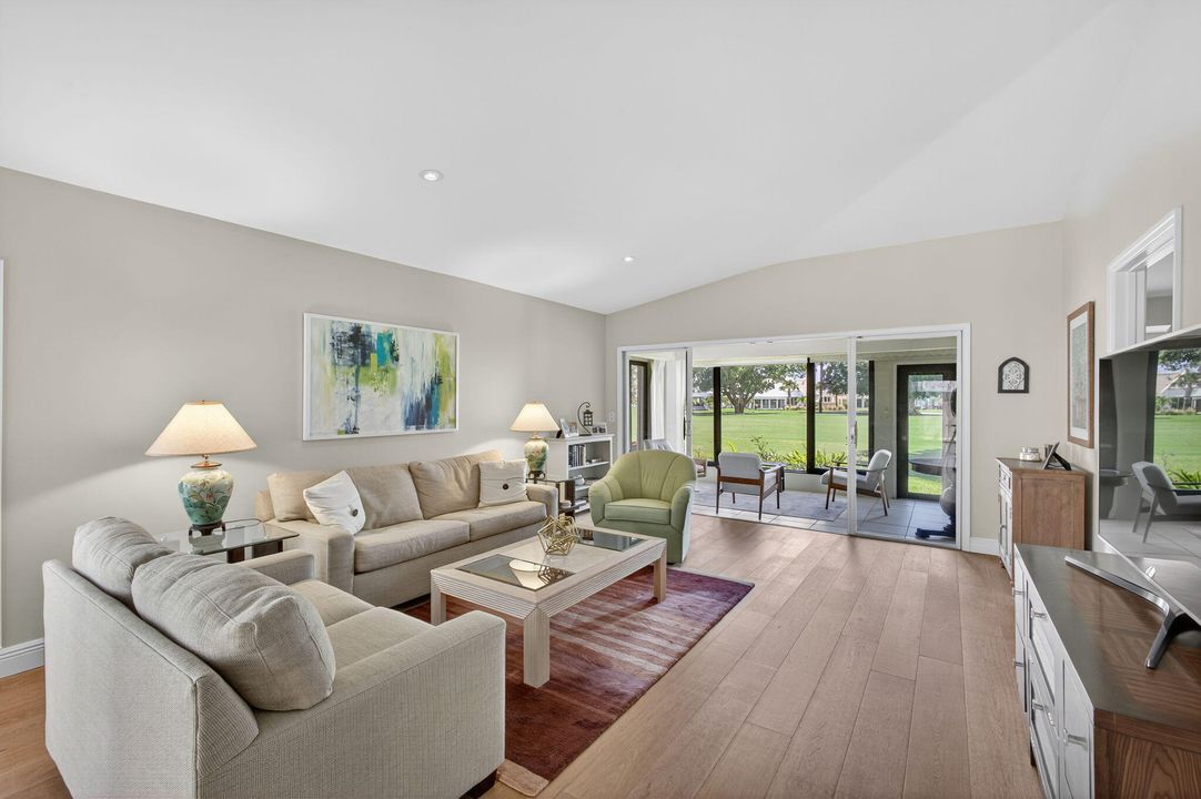 Active With Contract: $719,000 (2 beds, 2 baths, 1430 Square Feet)