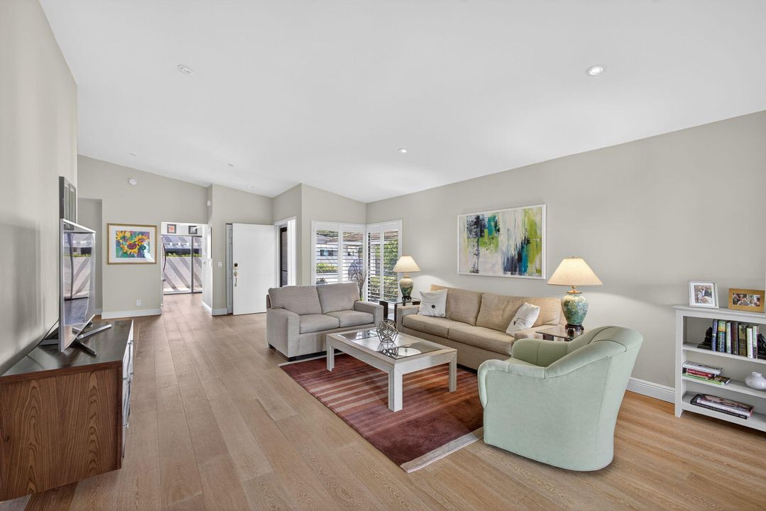 Active With Contract: $719,000 (2 beds, 2 baths, 1430 Square Feet)