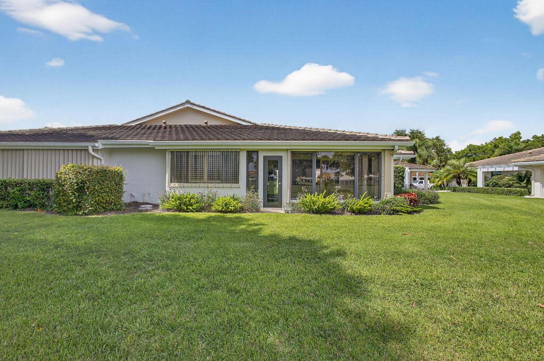 Active With Contract: $719,000 (2 beds, 2 baths, 1430 Square Feet)