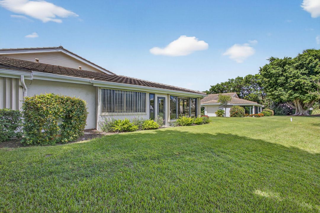 Active With Contract: $719,000 (2 beds, 2 baths, 1430 Square Feet)