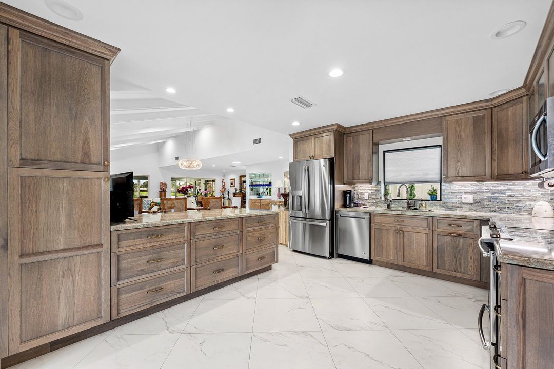 Active With Contract: $719,000 (3 beds, 2 baths, 2720 Square Feet)