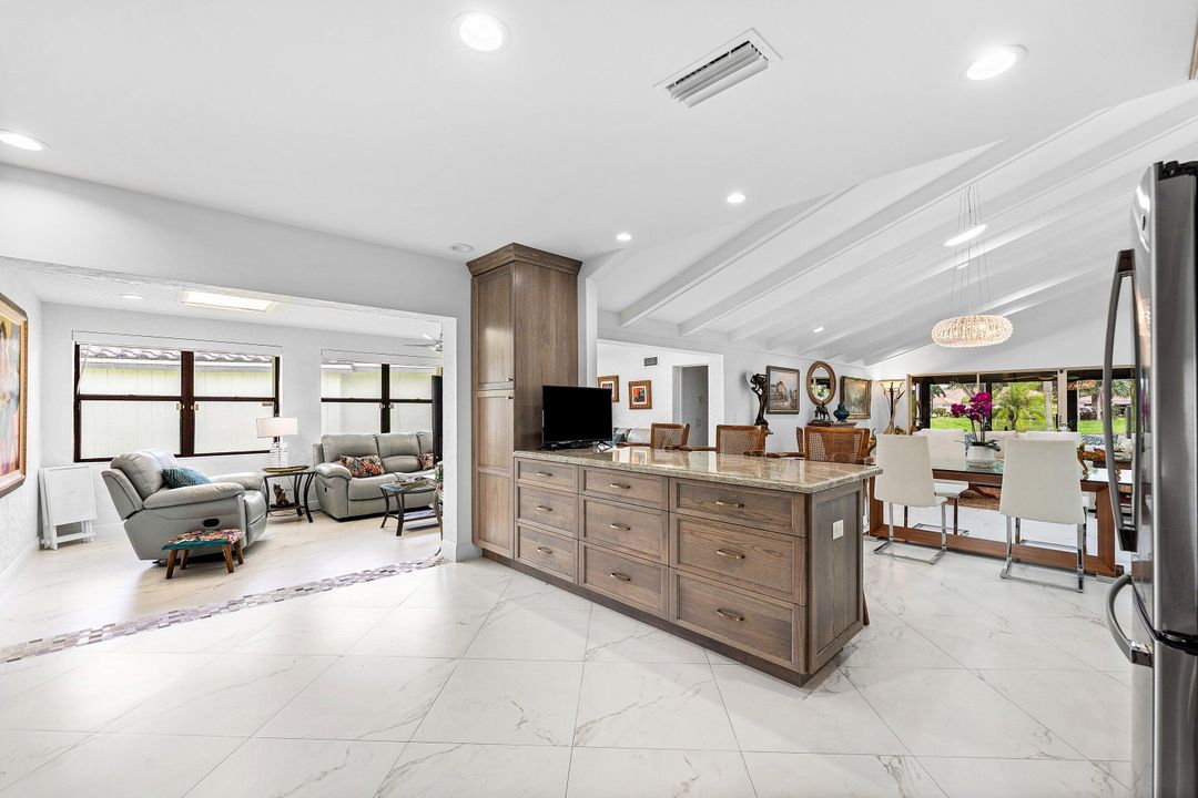 Active With Contract: $719,000 (3 beds, 2 baths, 2720 Square Feet)