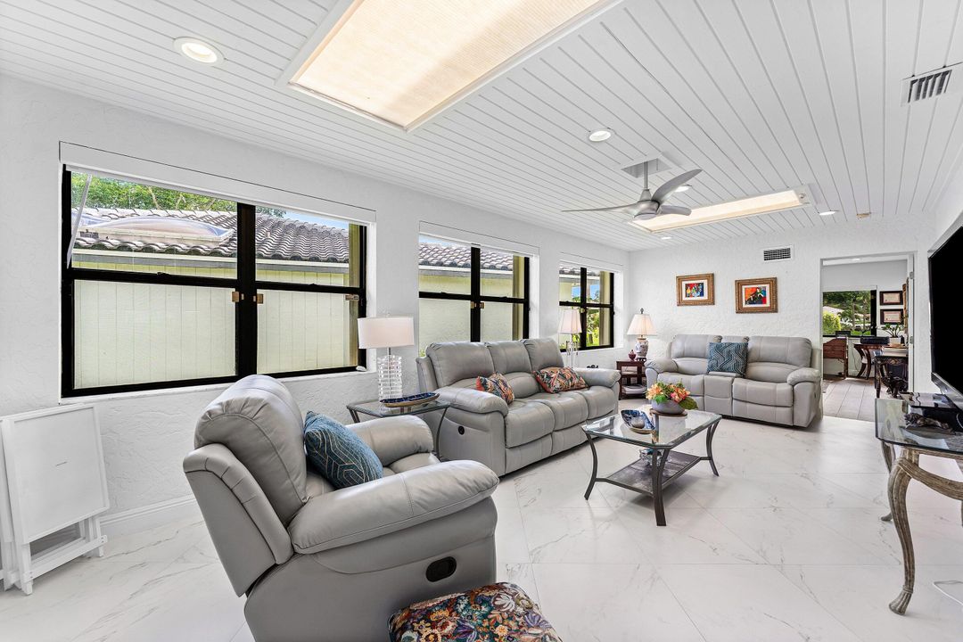 Active With Contract: $719,000 (3 beds, 2 baths, 2720 Square Feet)