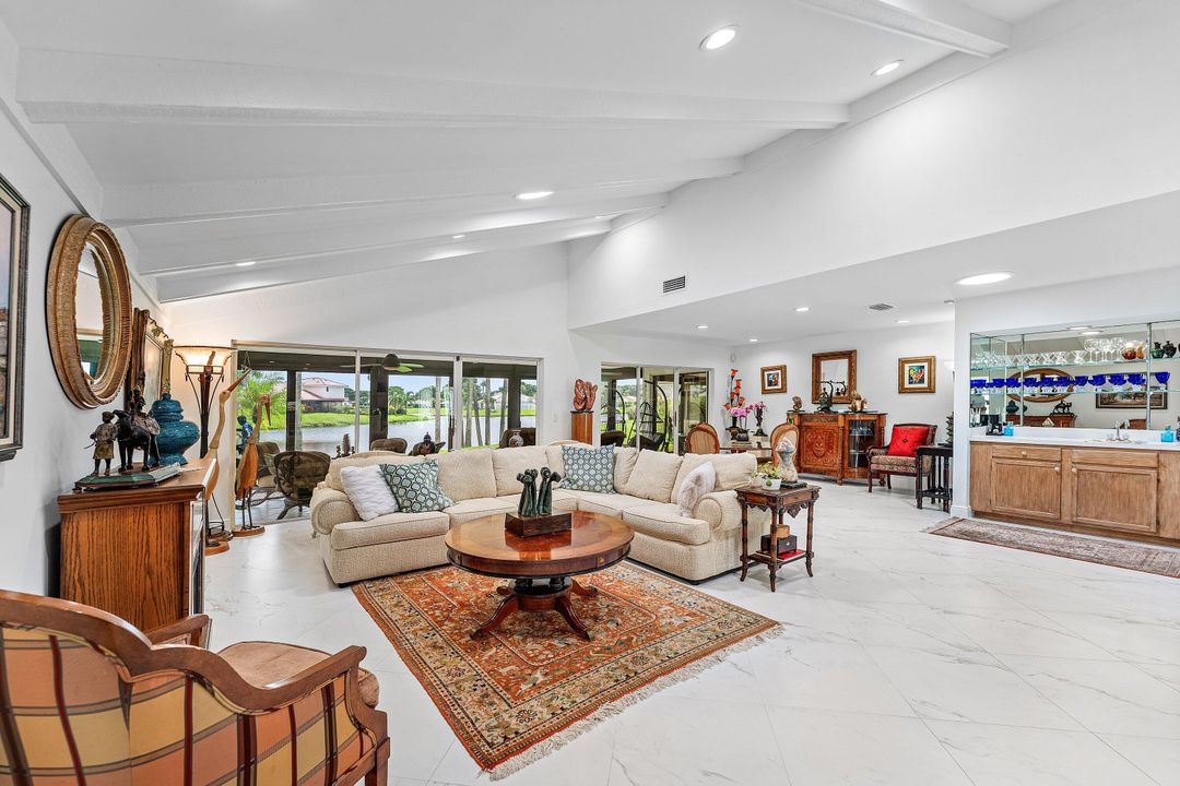 Active With Contract: $719,000 (3 beds, 2 baths, 2720 Square Feet)