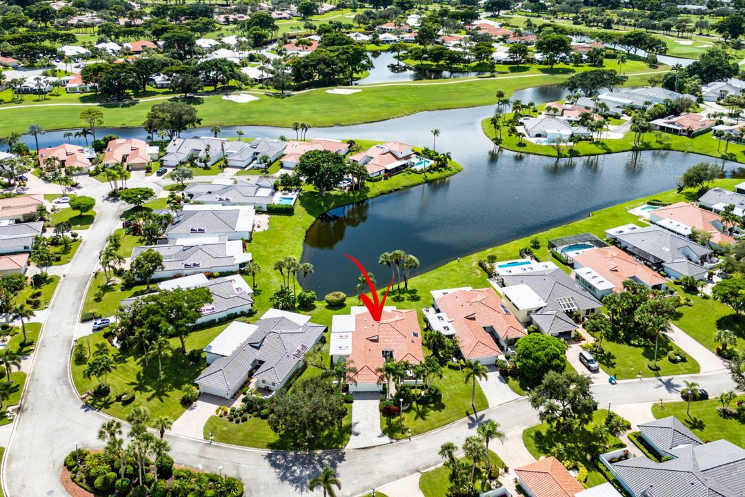 Active With Contract: $719,000 (3 beds, 2 baths, 2720 Square Feet)