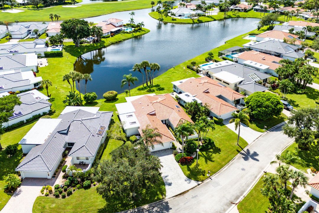 Active With Contract: $719,000 (3 beds, 2 baths, 2720 Square Feet)