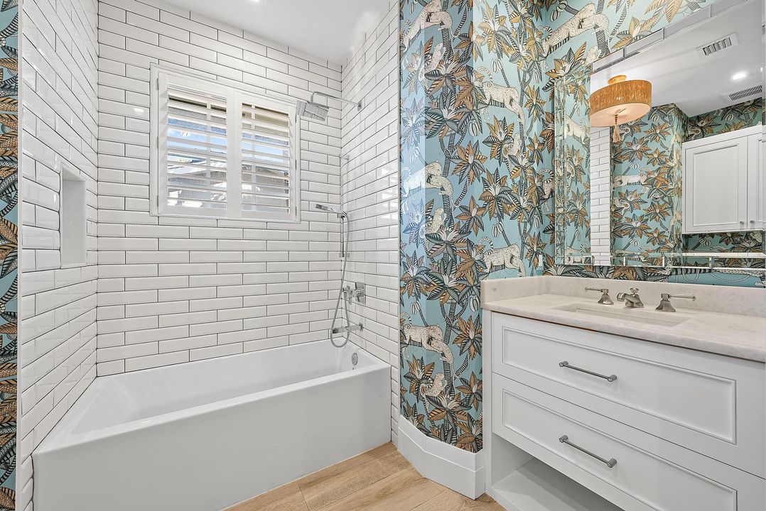 На продажу: $4,980,000 (3 спален, 3 ванн, 2654 Квадратных фут)