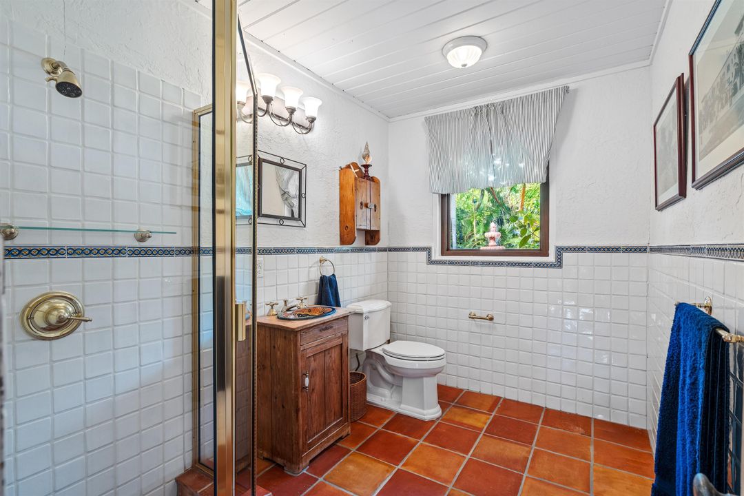 合同活跃: $4,995,000 (3 贝兹, 3 浴室, 2788 平方英尺)