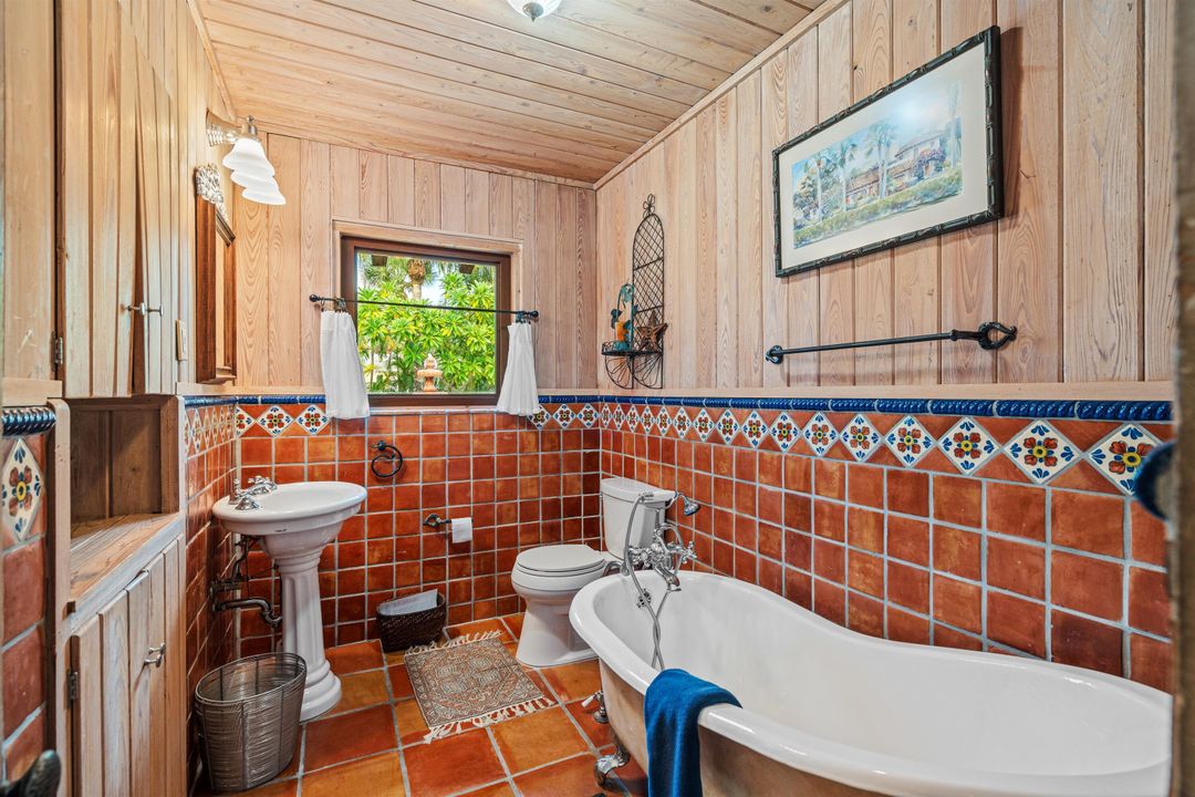 合同活跃: $4,995,000 (3 贝兹, 3 浴室, 2788 平方英尺)