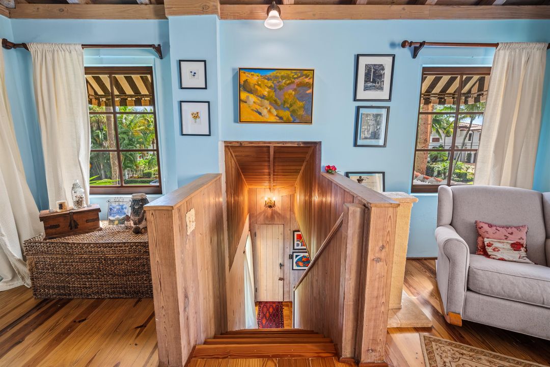 合同活跃: $4,995,000 (3 贝兹, 3 浴室, 2788 平方英尺)