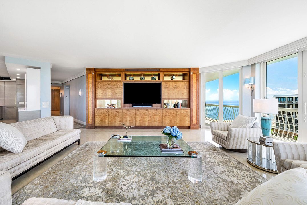 For Sale: $4,495,000 (3 beds, 3 baths, 3256 Square Feet)