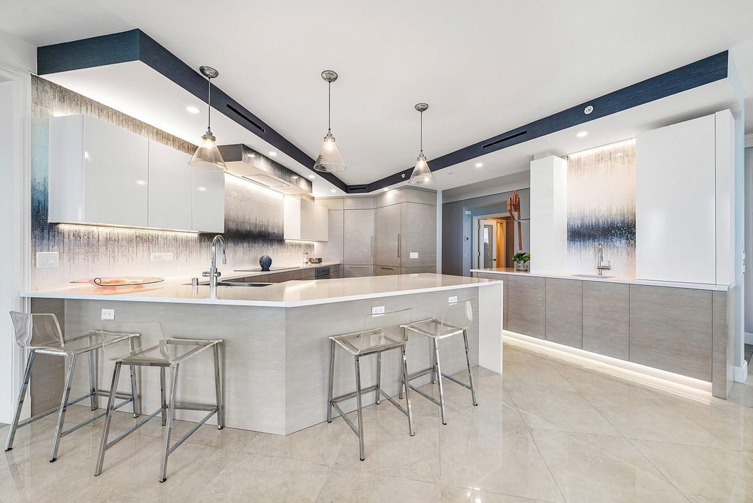 For Sale: $4,495,000 (3 beds, 3 baths, 3256 Square Feet)