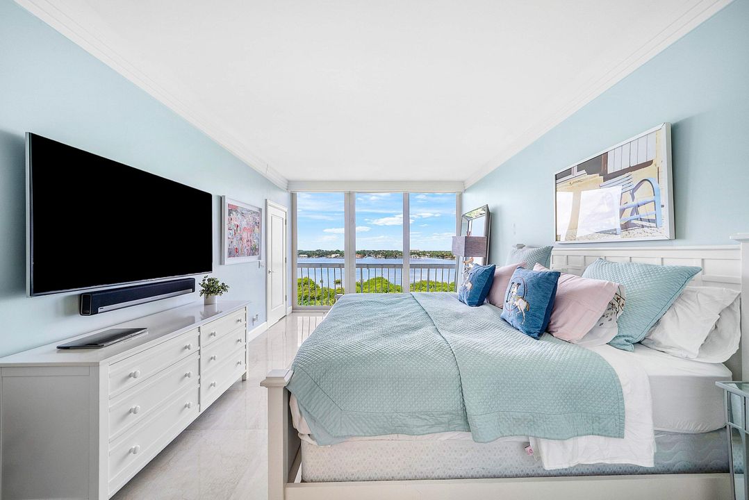 For Sale: $4,495,000 (3 beds, 3 baths, 3256 Square Feet)