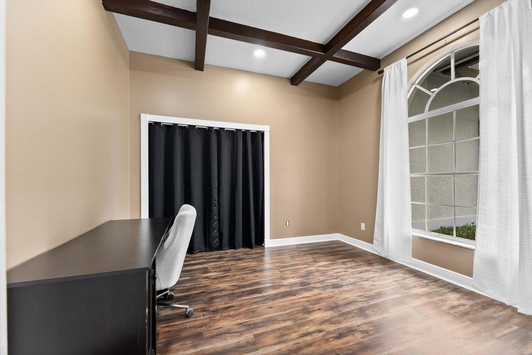 Active With Contract: $785,000 (5 beds, 3 baths, 2611 Square Feet)