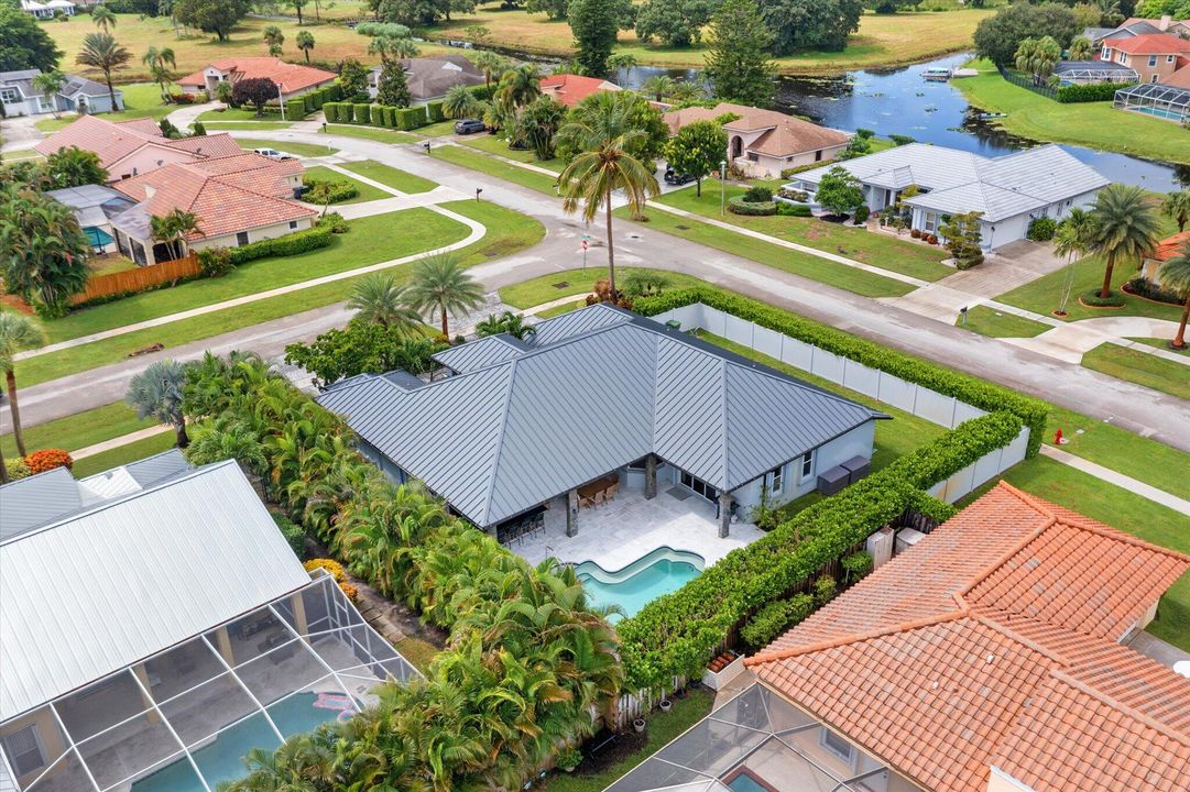 Active With Contract: $785,000 (5 beds, 3 baths, 2611 Square Feet)