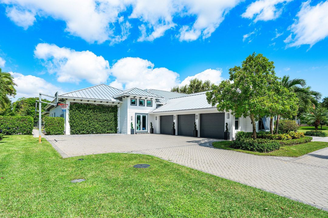 待售: $7,600,000 (7 贝兹, 6 浴室, 8130 平方英尺)