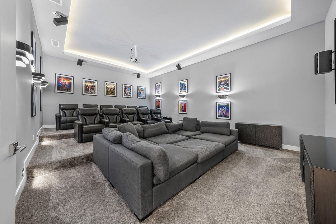 待售: $7,600,000 (7 贝兹, 6 浴室, 8130 平方英尺)