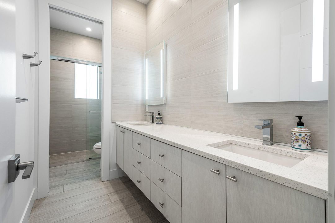 待售: $7,600,000 (7 贝兹, 6 浴室, 8130 平方英尺)