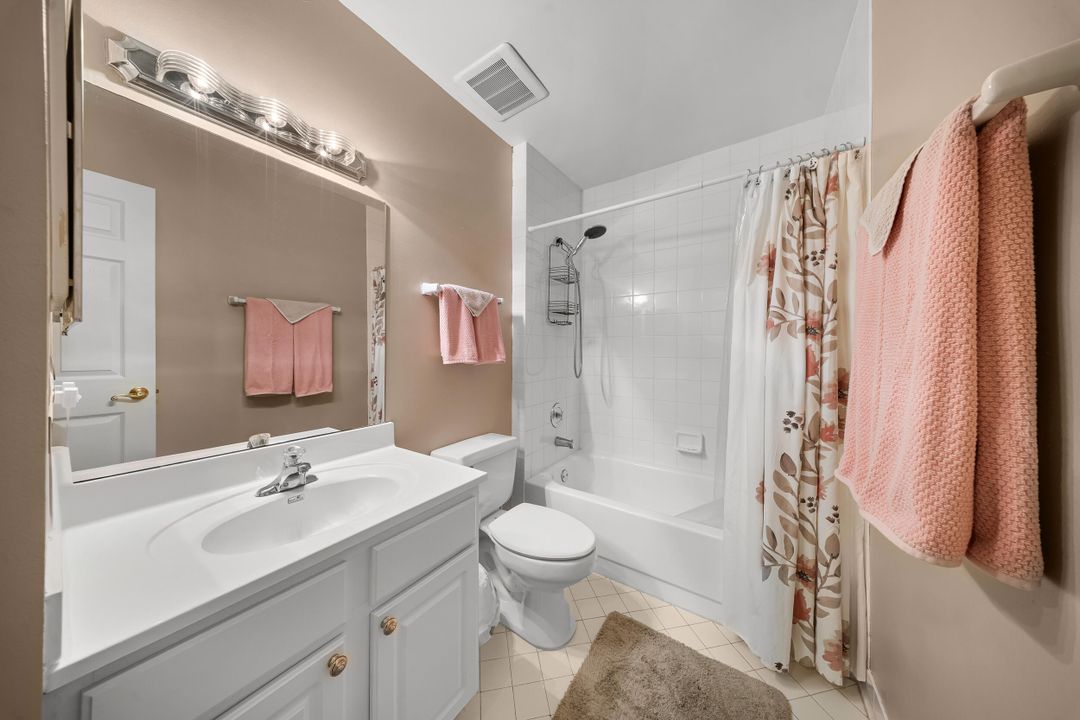 Под контрактом: $199,000 (2 спален, 2 ванн, 1280 Квадратных фут)