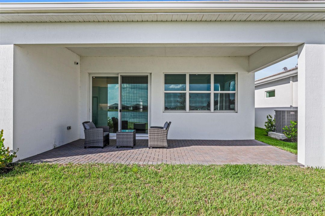 For Rent: $4,200 (4 beds, 3 baths, 2844 Square Feet)