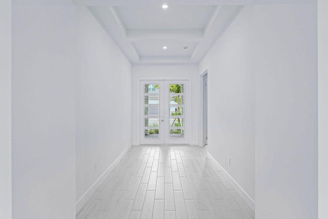 For Rent: $4,200 (4 beds, 3 baths, 2844 Square Feet)