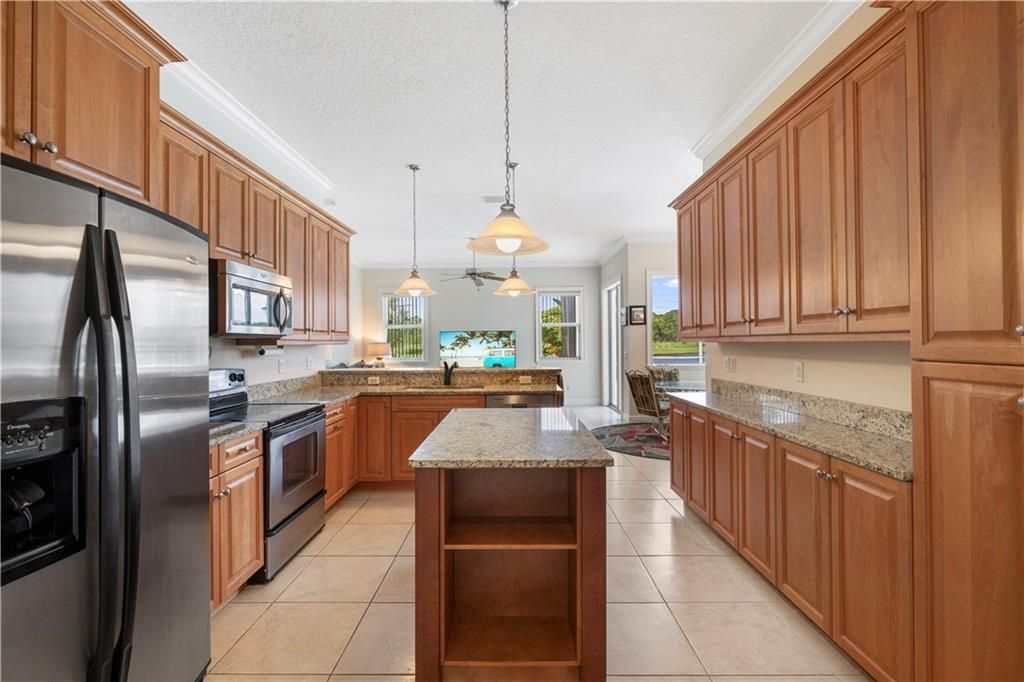 For Sale: $770,000 (4 beds, 3 baths, 2630 Square Feet)