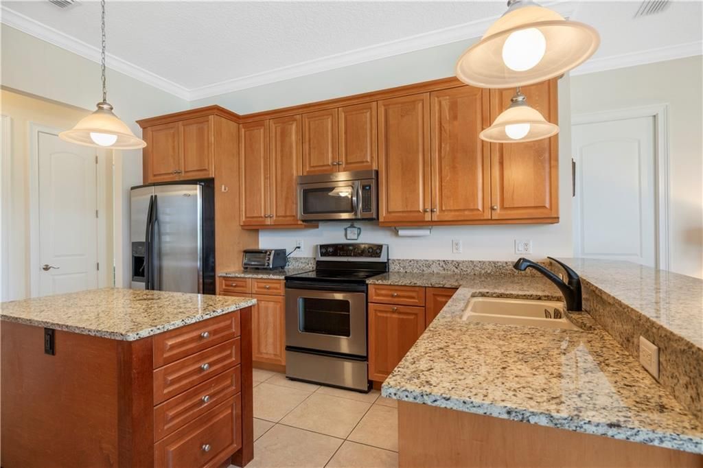 For Sale: $770,000 (4 beds, 3 baths, 2630 Square Feet)