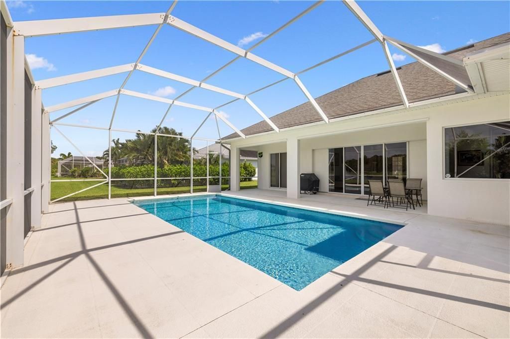 For Sale: $770,000 (4 beds, 3 baths, 2630 Square Feet)