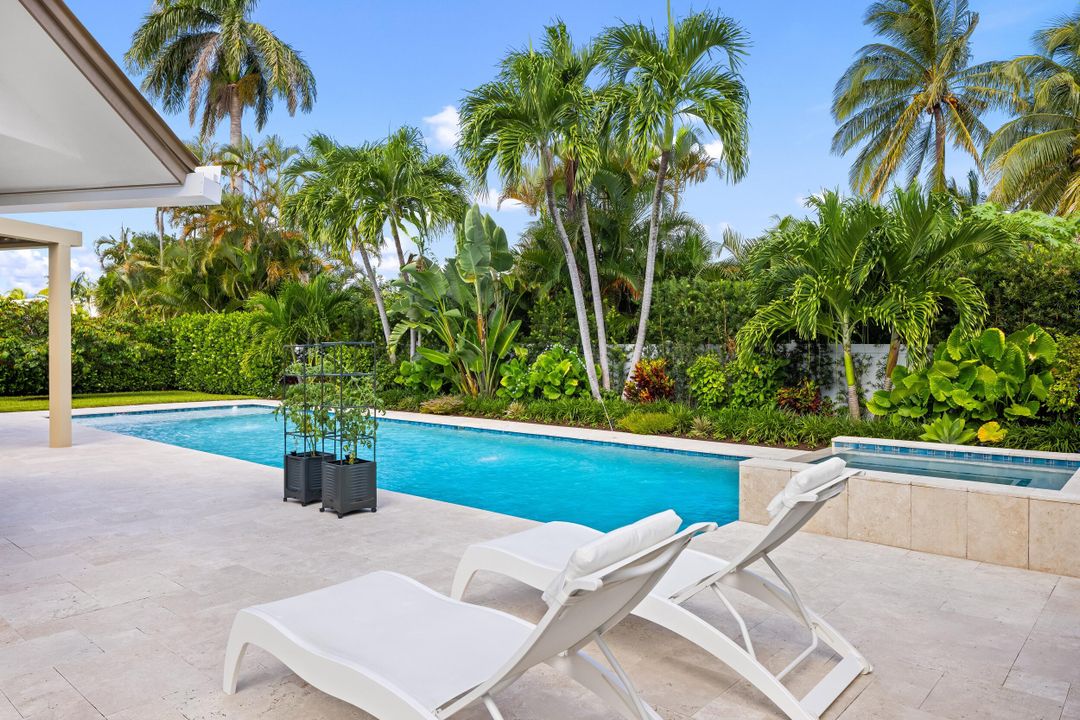 На продажу: $2,550,000 (4 спален, 2 ванн, 2379 Квадратных фут)