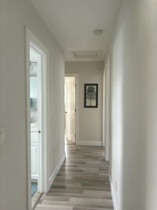 Под контрактом: $3,200 (4 спален, 2 ванн, 1215 Квадратных фут)