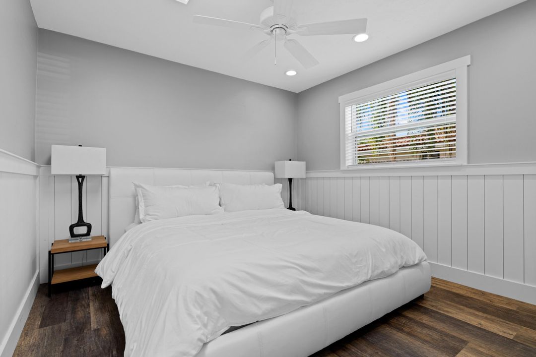 Под контрактом: $6,000 (4 спален, 3 ванн, 1760 Квадратных фут)