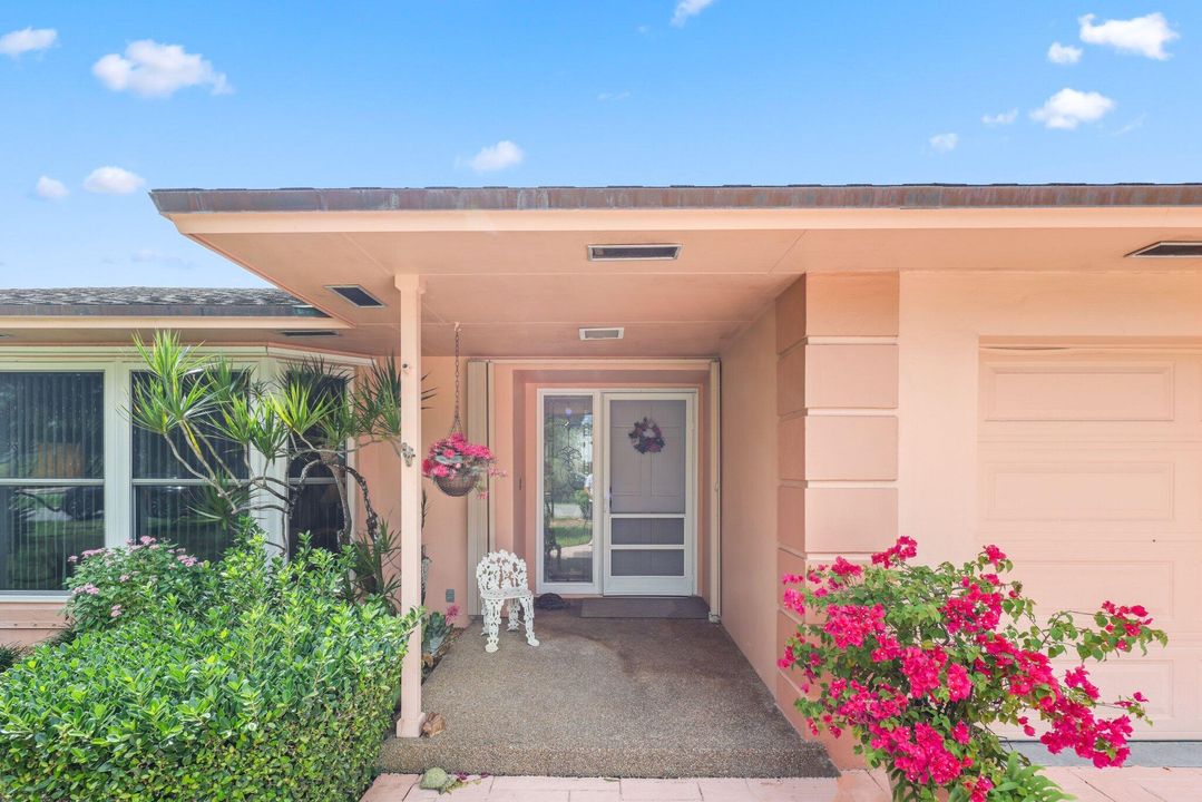 Activo con contrato: $949,000 (3 camas, 3 baños, 1848 Pies cuadrados)