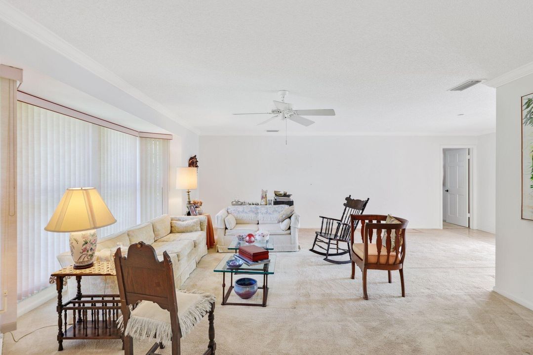 Activo con contrato: $949,000 (3 camas, 3 baños, 1848 Pies cuadrados)