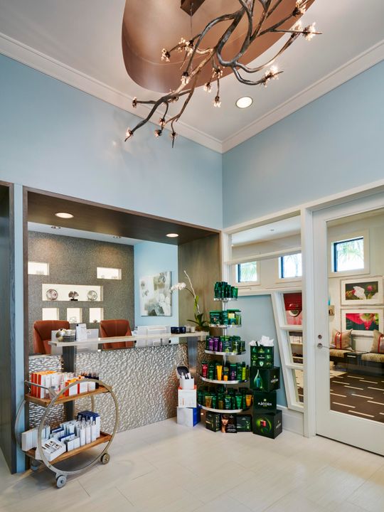 For Sale: $599,900 (2 beds, 2 baths, 2327 Square Feet)