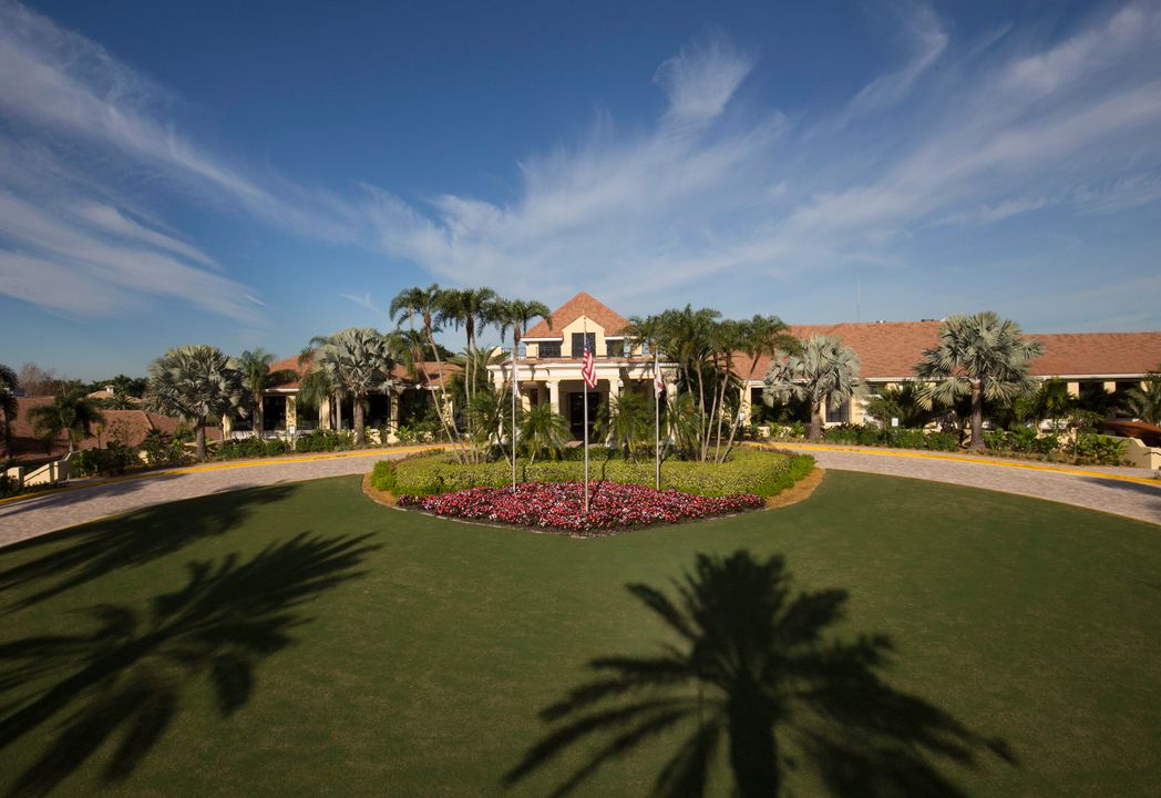 For Sale: $599,900 (2 beds, 2 baths, 2327 Square Feet)