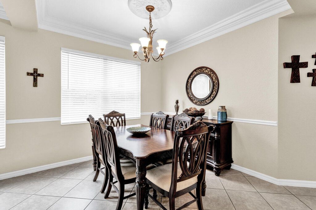 For Sale: $719,900 (5 beds, 3 baths, 3336 Square Feet)