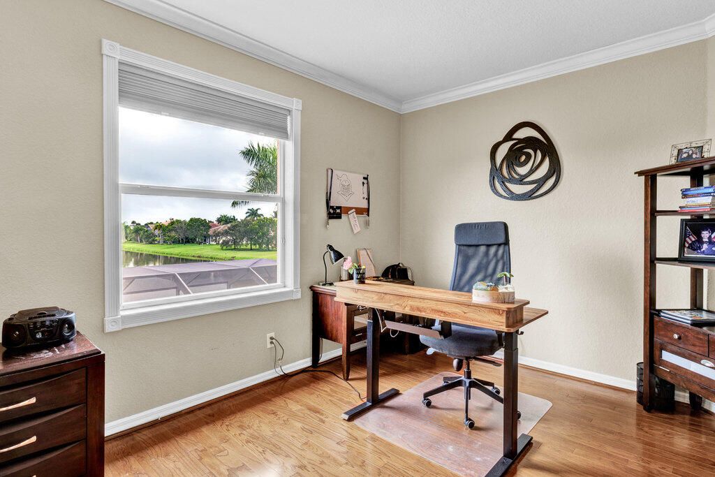 For Sale: $719,900 (5 beds, 3 baths, 3336 Square Feet)