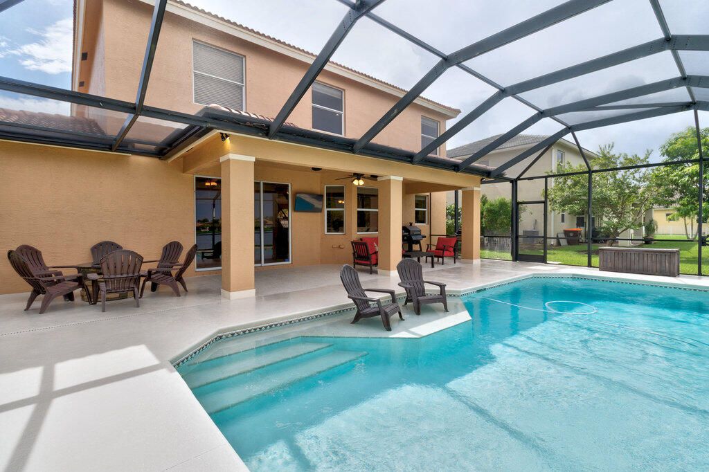 For Sale: $719,900 (5 beds, 3 baths, 3336 Square Feet)