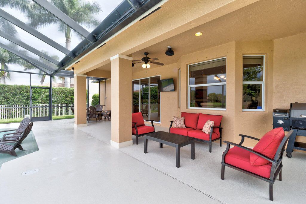 For Sale: $719,900 (5 beds, 3 baths, 3336 Square Feet)