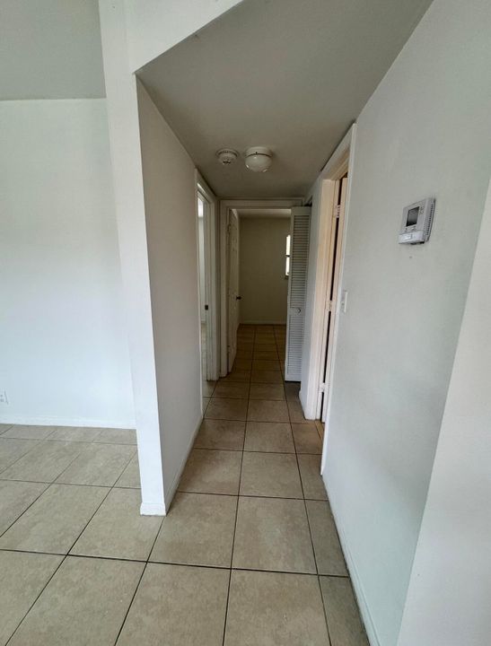 Activo con contrato: $1,700 (2 camas, 1 baños, 590 Pies cuadrados)