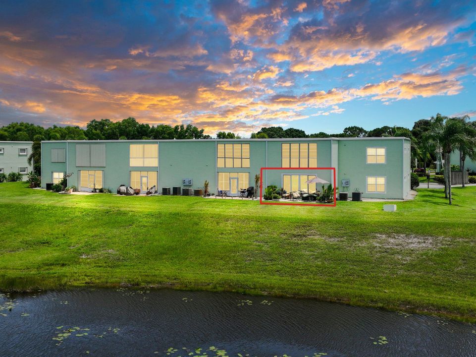 For Sale: $256,600 (2 beds, 2 baths, 1444 Square Feet)