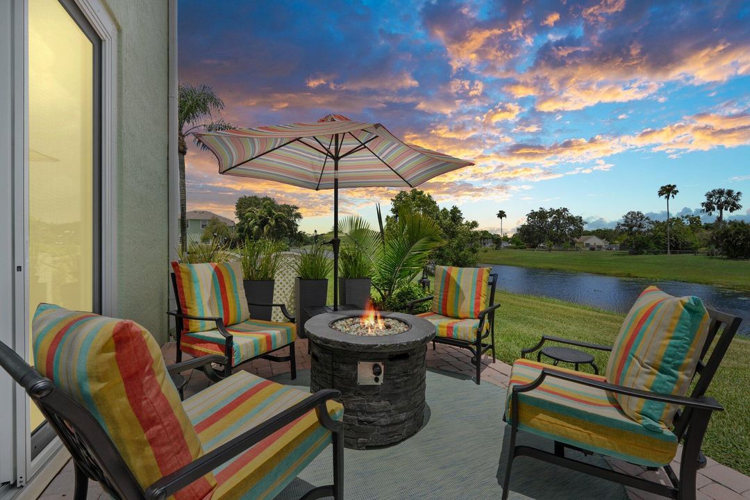 For Sale: $256,600 (2 beds, 2 baths, 1444 Square Feet)