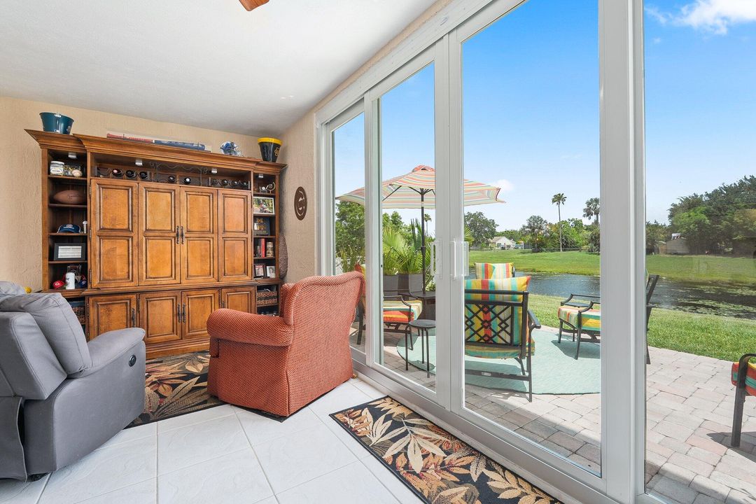 For Sale: $256,600 (2 beds, 2 baths, 1444 Square Feet)