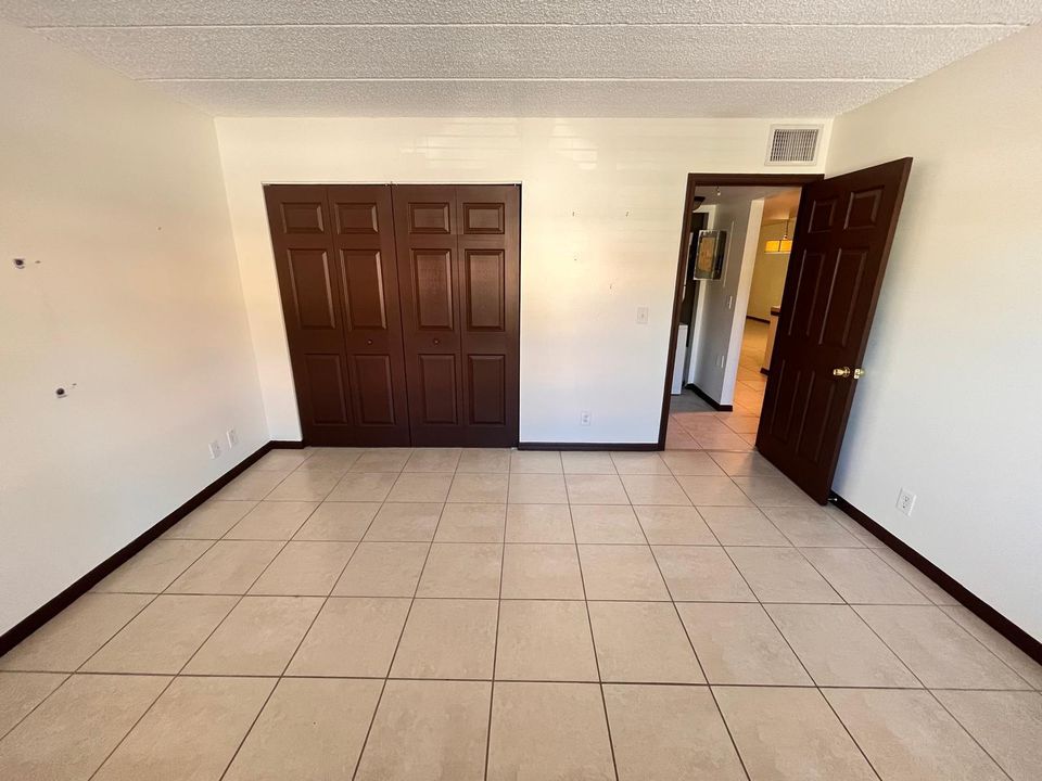 待售: $300,000 (2 贝兹, 2 浴室, 1194 平方英尺)