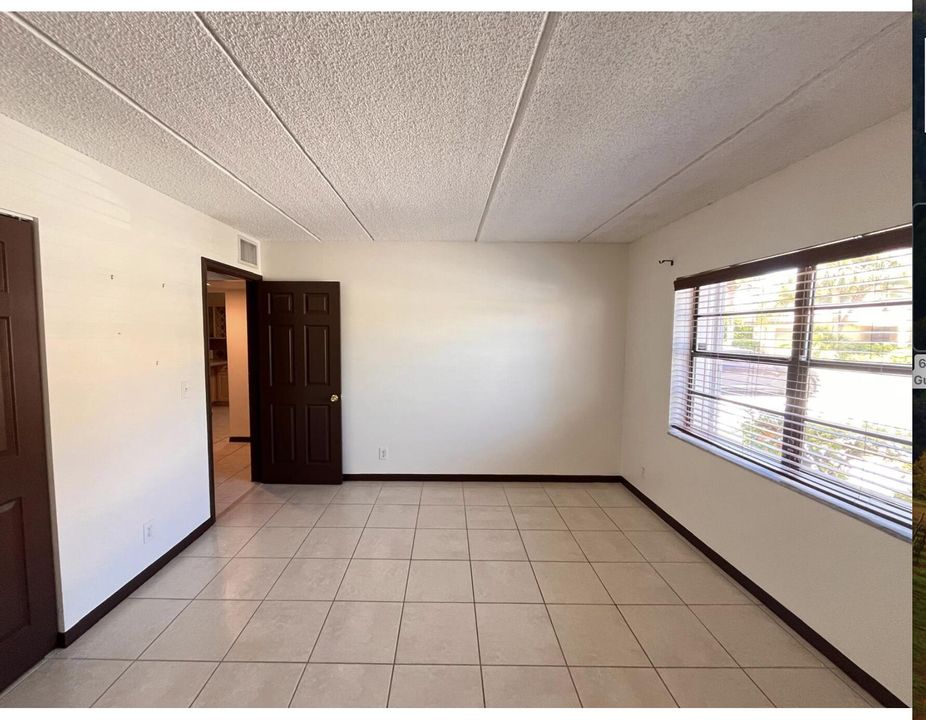 待售: $300,000 (2 贝兹, 2 浴室, 1194 平方英尺)