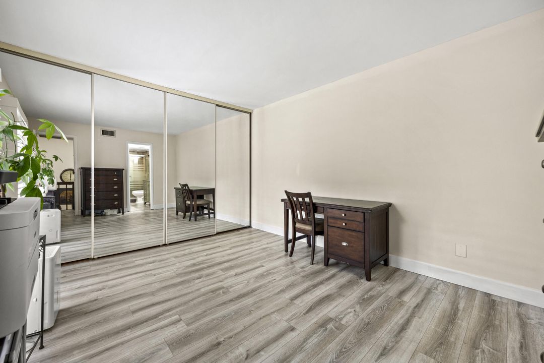 Active With Contract: $354,900 (2 beds, 2 baths, 1232 Square Feet)