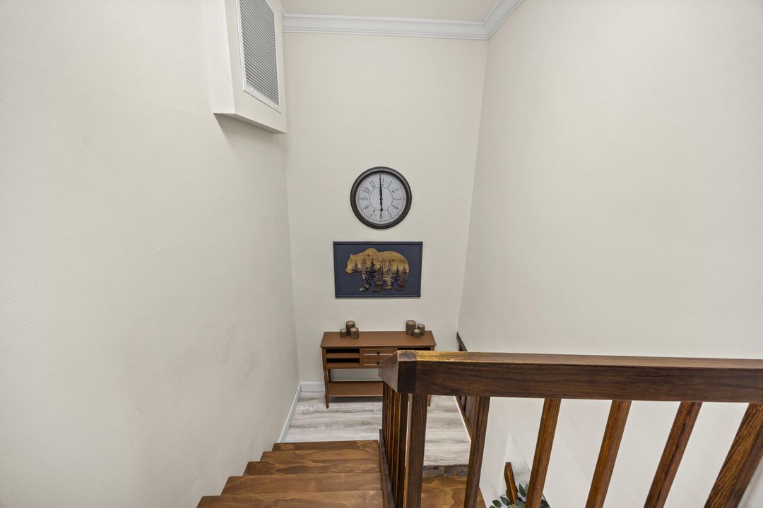 Active With Contract: $354,900 (2 beds, 2 baths, 1232 Square Feet)