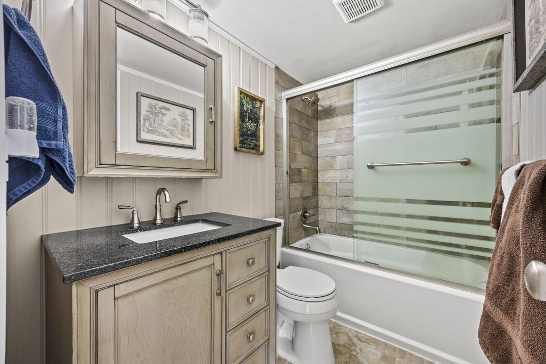 Active With Contract: $354,900 (2 beds, 2 baths, 1232 Square Feet)